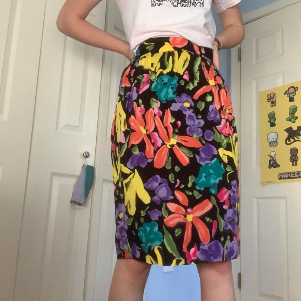 Vintage 80s floral skirt !   Great vintage condition
